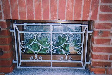 Kellerfenstervergitterung, feuerverzinkt