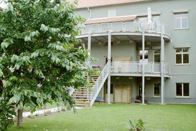 Balkonanlage mit Streckmetallgelnder - fertiggestellt