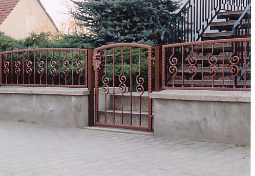 Schmiedetr und Zaun pulverbeschichtet kupfer antik